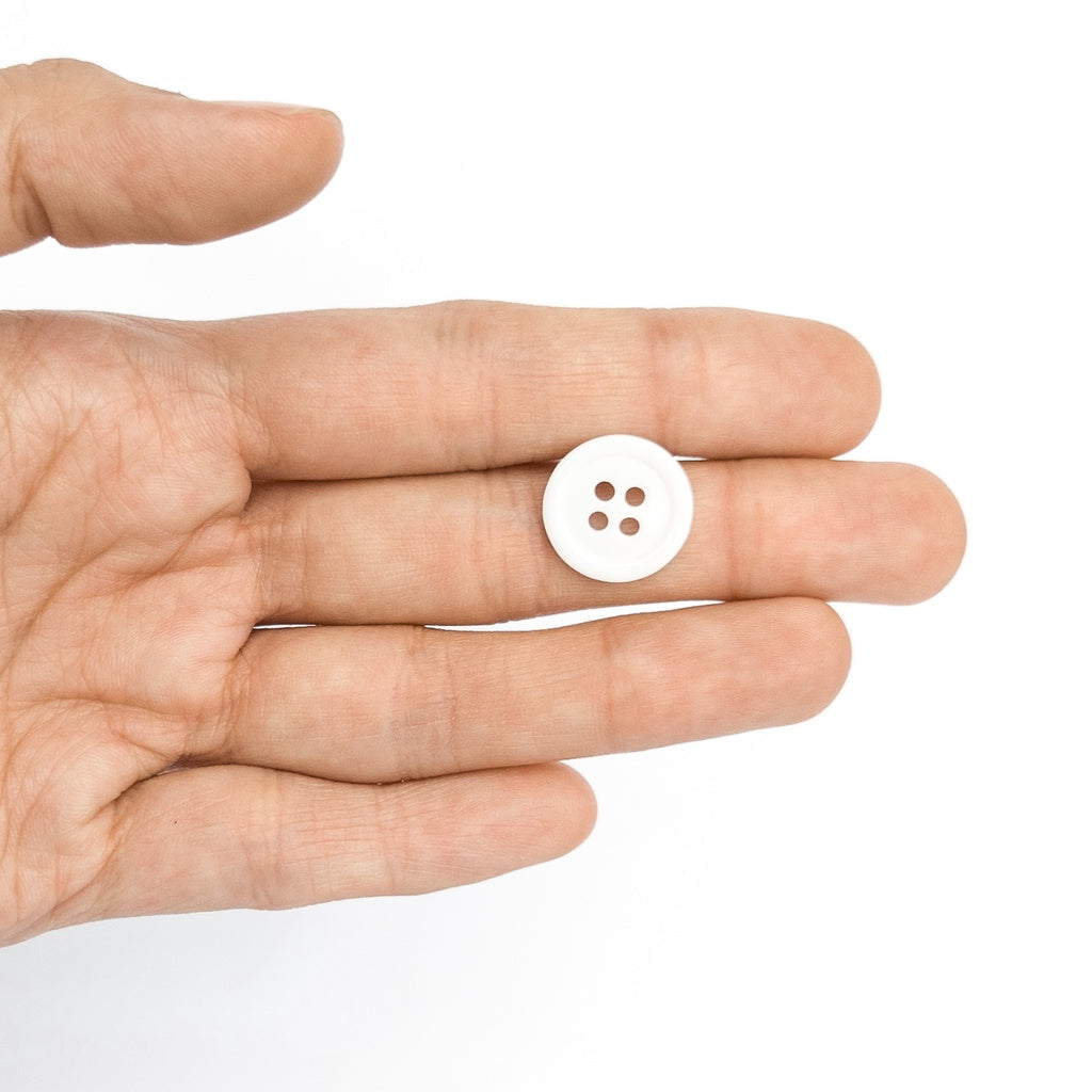 4-Hole Round White Plastic Buttons 8mm / 11mm / 15mm / 18mm / 20mm / 25mm / 30mm
