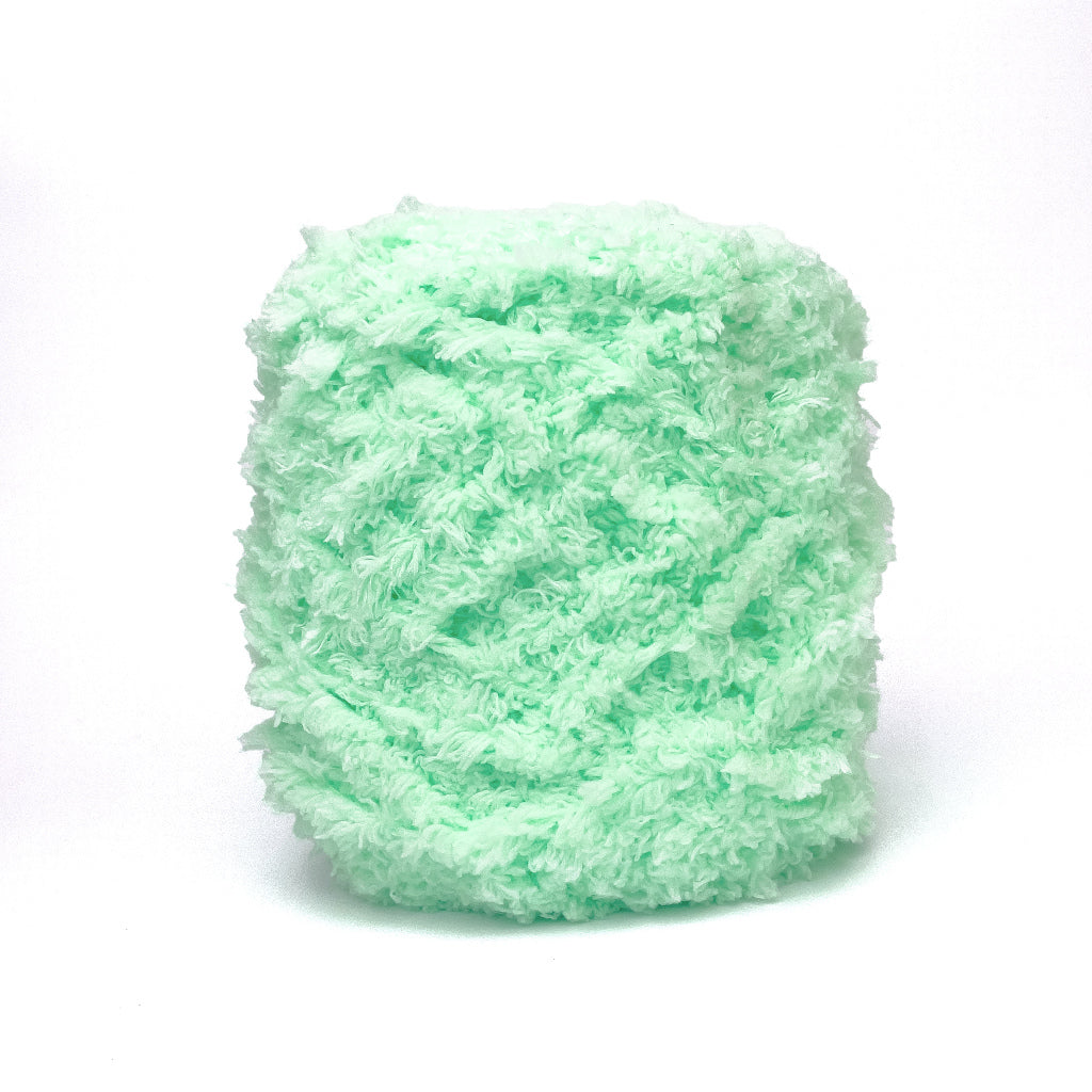 Coral Fleece Fluffy Yarn Polyester Super Bulky Yarn (approx. 100g)