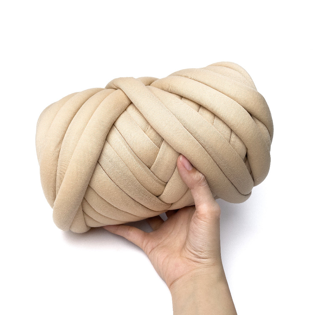 Thick Chunky Tube Yarn for Arm Knitting or Hand Knitting (500g)