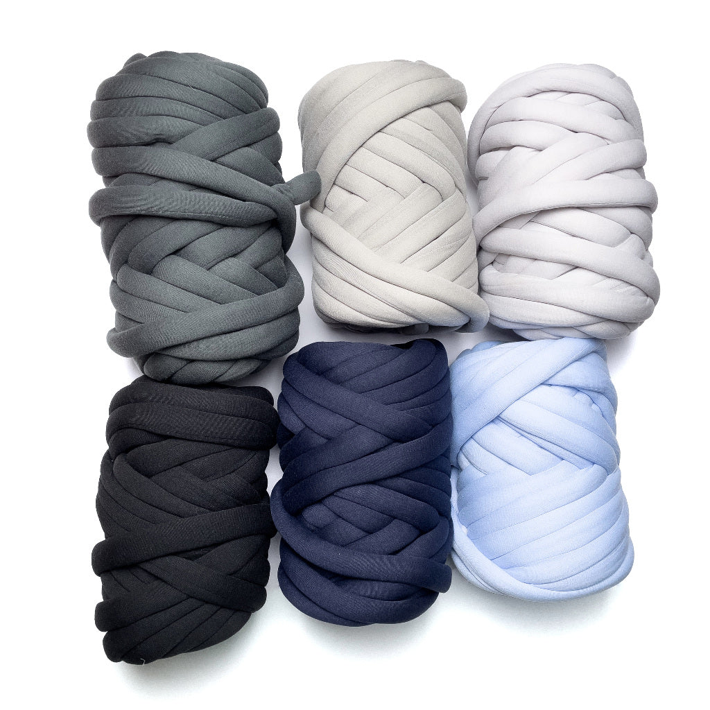 Thick Chunky Tube Yarn for Arm Knitting or Hand Knitting (500g)