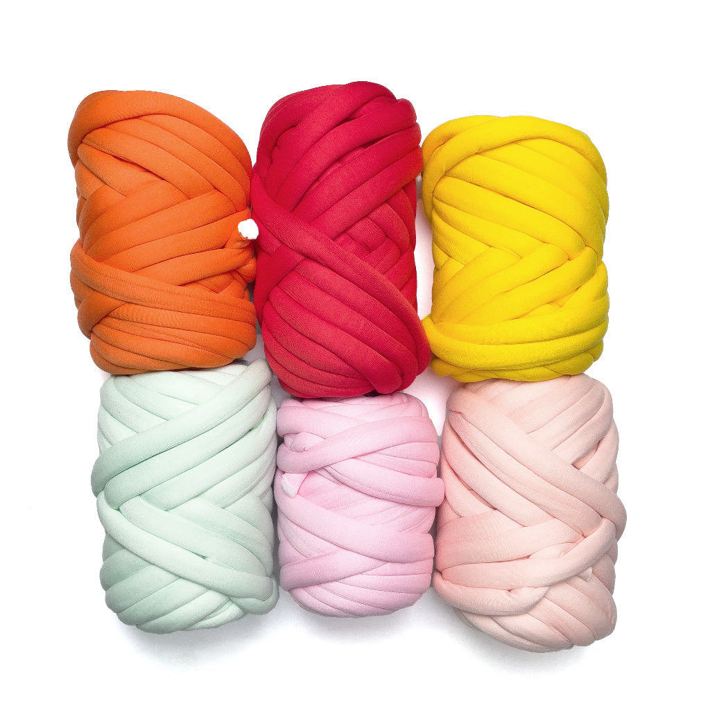 Thick Chunky Tube Yarn for Arm Knitting or Hand Knitting (500g)