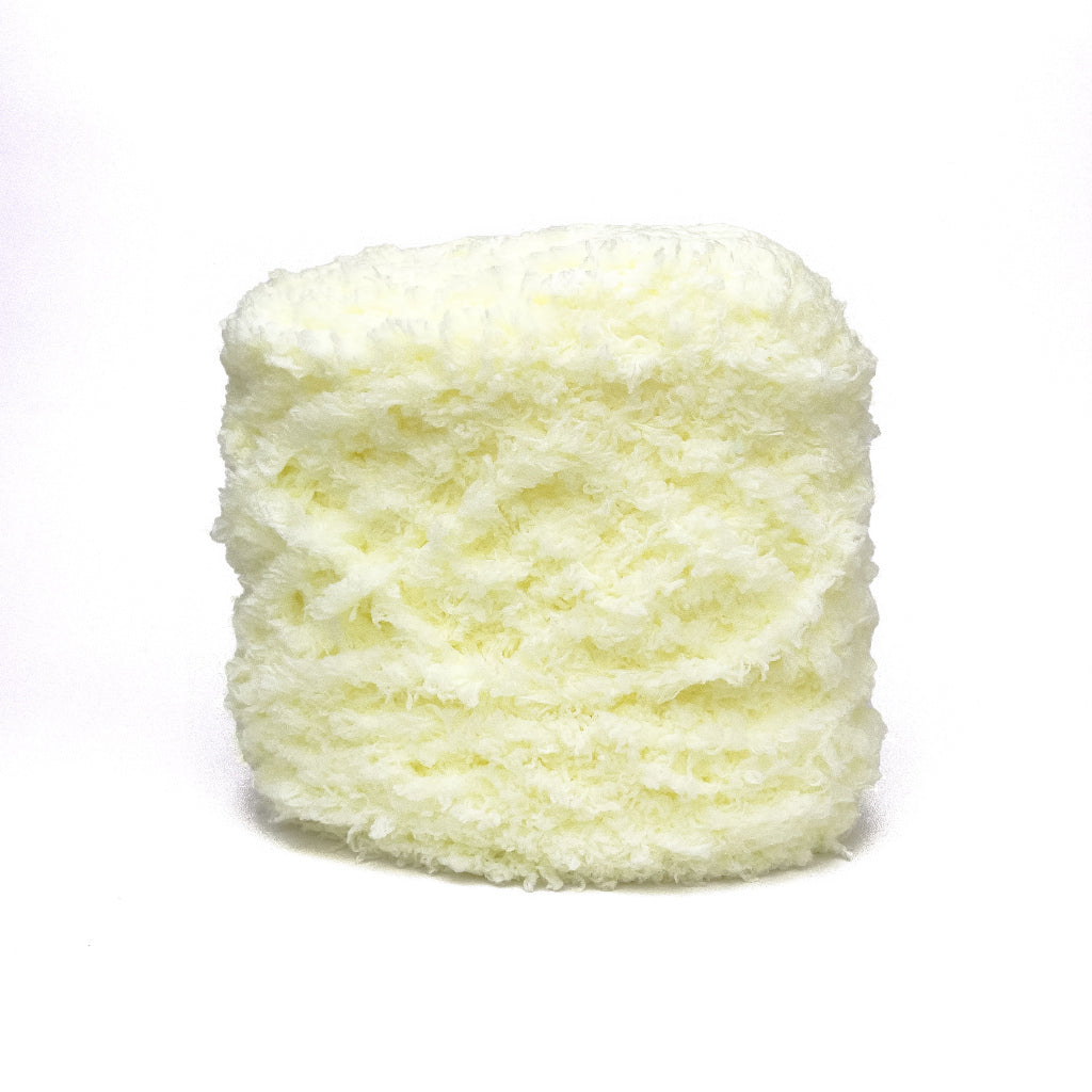 Coral Fleece Fluffy Yarn Polyester Super Bulky Yarn (approx. 100g)