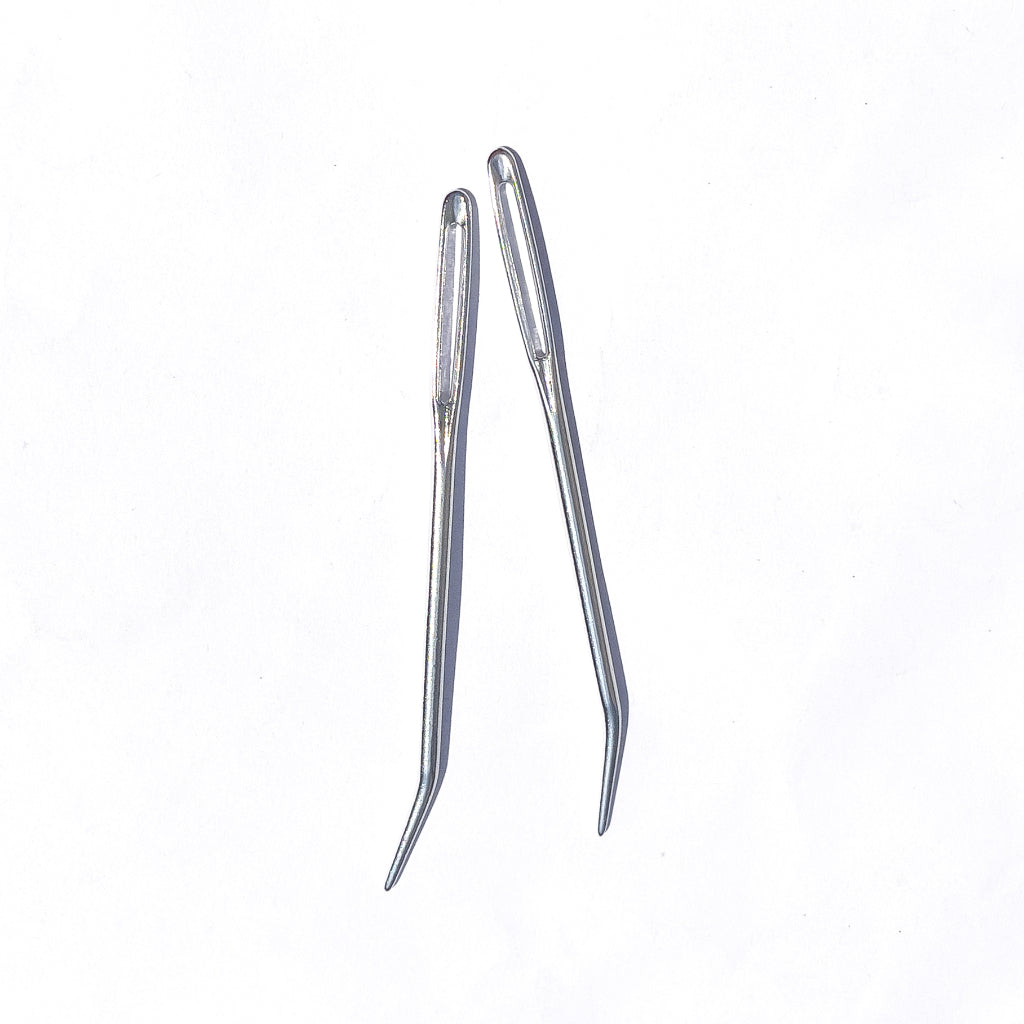 Bent tip tapestry needle (2pcs)