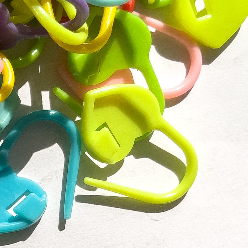 Heart Shaped Plastic Stitch Markers (15pcs)